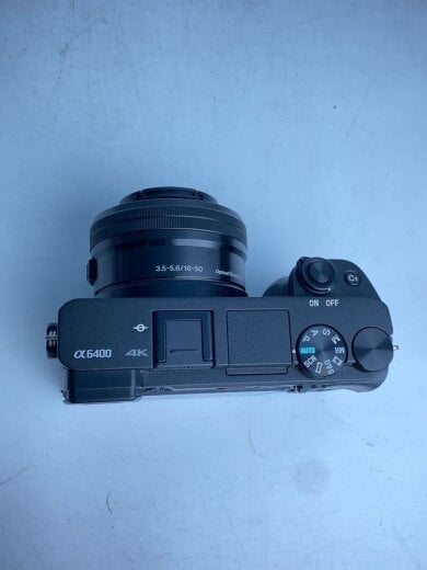商品画像：デジタル一眼カメラ α6400 ILCE-6400Y ダブルズームレンズキット [ブラック] 5