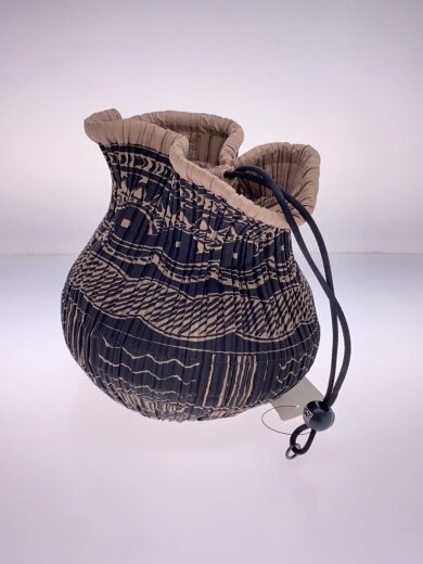 画像：PLEATS PLEASE ISSEY MIYAKEハンドバッグ/ポリエステル/BLK/PP64-AG4212