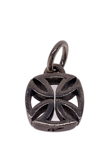 商品画像：3D MALTESE CROSS/ペンダントトップ/--/SLV/メンズ 1