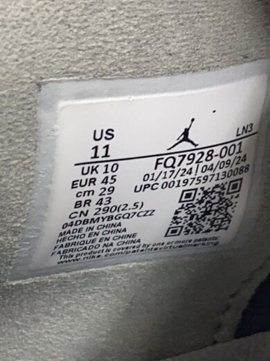 商品画像：AIR JORDAN 4 SE_エア ジョーダン 4 SE/US11/グレー/ナイキ 5