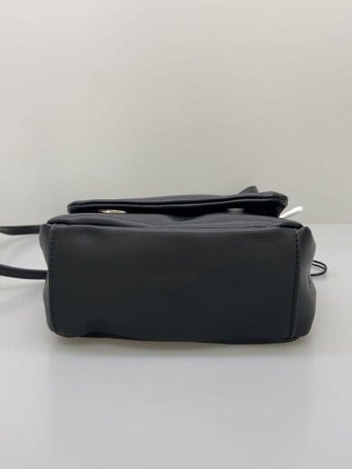商品画像：TECH LEATHER EYELET MINI POACH/フェイクレザー/BLK/FEL34261B0006/ 4
