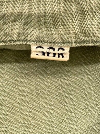 商品画像：40s/VT/米軍/M-42/HBT/月桂樹ボタン/36R/片ポケット欠損 3