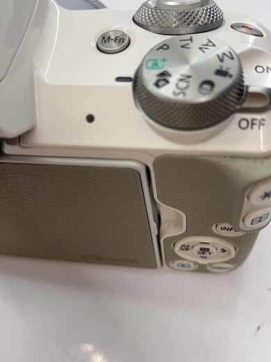 商品画像：コンパクトデジタルカメラ/EOS Kiss M2// 6