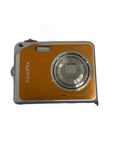 商品画像：デジタルカメラ FinePix V10// 1