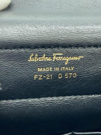 画像：Salvatore Ferragamoバッグ/レザー/BLK/無地/FZ-21 D5705