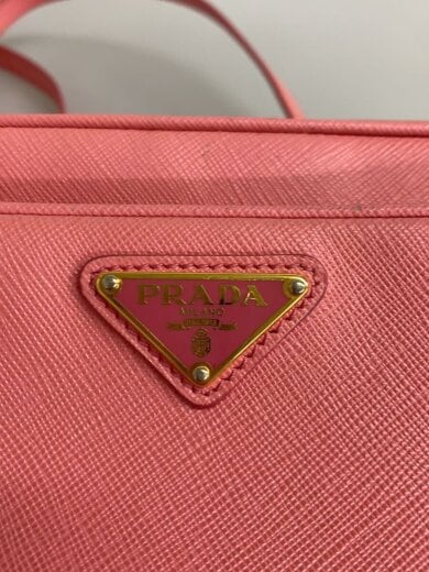 画像：PRADAショルダーバッグ/レザー/PNK/BT10105