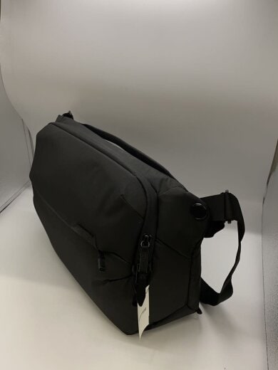 商品画像：エブイデイ スリング10L/ショルダーバッグ/--/BLK/無地 2