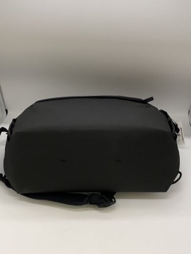 商品画像：エブイデイ スリング10L/ショルダーバッグ/--/BLK/無地 4