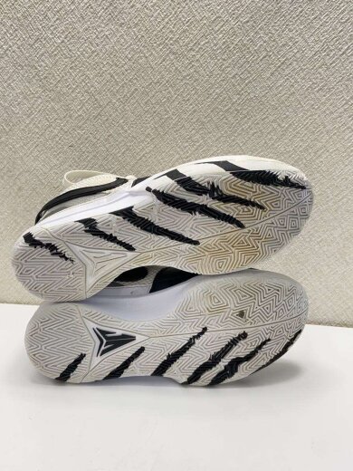 商品画像：ローカットスニーカー_DR8786-101/26cm/WHT 4