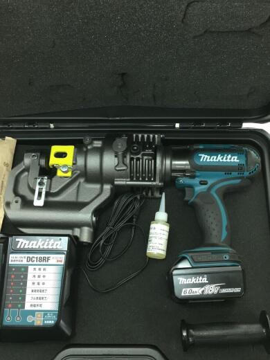 画像：makitaマキタ/充電式パンチャ(携帯油圧式）/電動工具/PP200DRG2