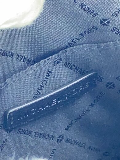 商品画像：ショルダーバッグ/--/BLK/総柄/35F1GTVC2B/JET SET TRAVEL MD NS CHAI 5