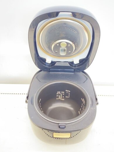 商品画像：炊飯器 SR-KT060-K// 6