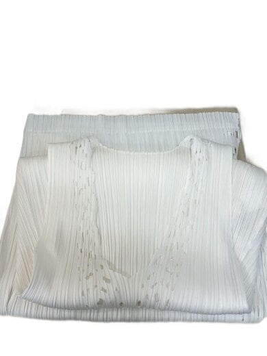 画像：PLEATS PLEASE ISSEY MIYAKEノースリーブワンピース/5/ポリエステル/WHT/PP91-JH7645