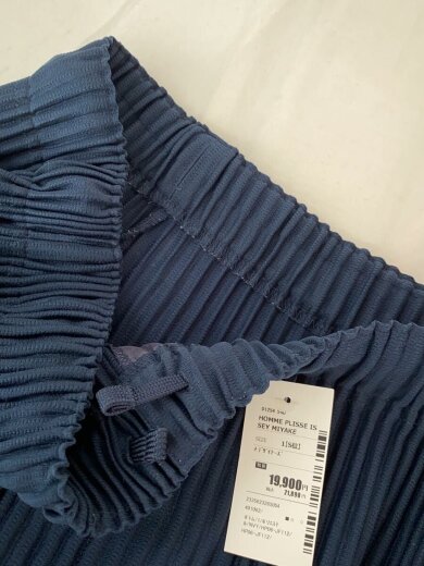 画像：HOMME PLISSE ISSEY MIYAKEボトム/1/ポリエステル/NVY/HP06-JF1123