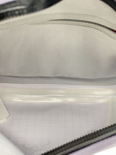 商品画像：Granville Crossbody Bag/ショルダーバッグ/ナイロン/PUP 6