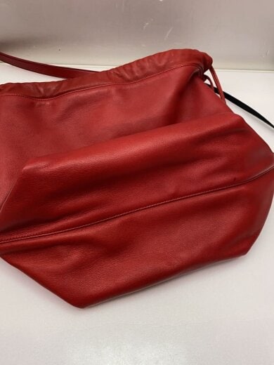 商品画像：Teddy Bucket Bag Leather /レザー/RED/YSL 538447・1218 4