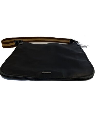 商品画像：ライン ワンショルダーバッグ/レザー/BLK/001・4321 4