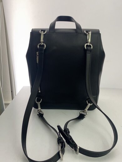 画像：CHARLES&KEITHリュック/フェイクレザー/BLK//3
