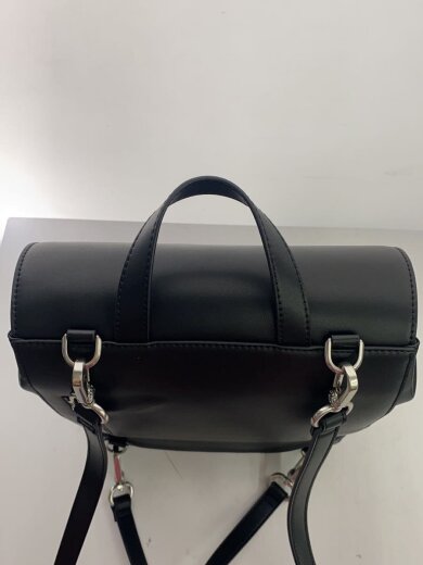 画像：CHARLES&KEITHリュック/フェイクレザー/BLK//4