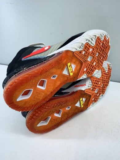 商品画像：レブロン 18 LOW/US9/BLK 4