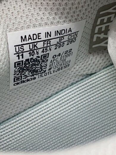 商品画像：YEEZY BOOST 700/イージーブースト 700/EG7596/ホワイト/29cm/WHT 5