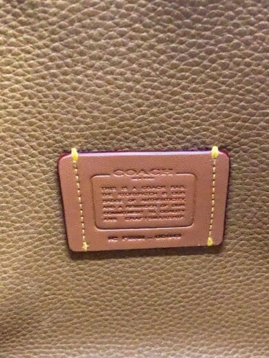 画像：COACHショルダーバッグ/スウェード/CCG435