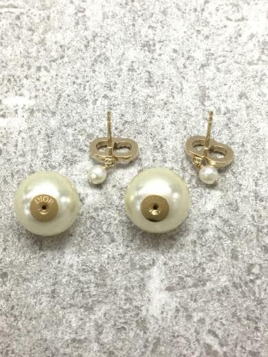 画像：Christian DiorTRIBALES ピアス メタルレジンパールクリスタル/E1732TRICY_D3014