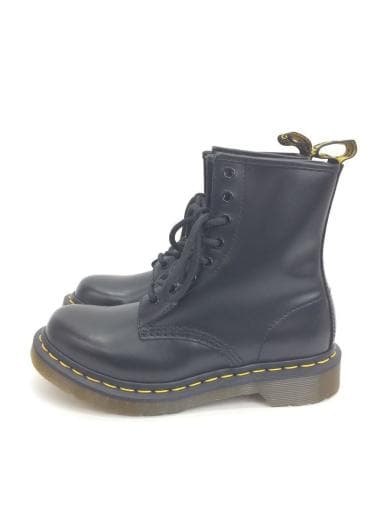 dr martens 11821