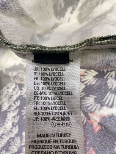 商品画像：半袖シャツ/--/--/マルチカラー/総柄 4