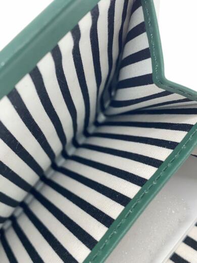 画像：agnes b.2つ折り財布/レザー/GRN/レディース/ガマ口/ロゴ型押し5