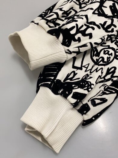 商品画像：FLOCKED GRAFFITI PRINT Hoodie/パーカー/M/コットン/ホワイト/G9YV5T/G7FZK// 6