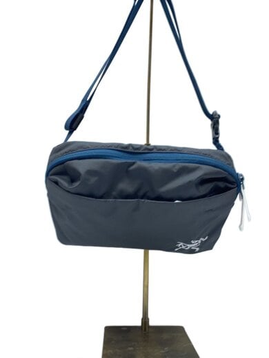 商品画像：HELIAD CROSSBODY BAG/ヒリアドクロスボディバッグ/BLK/X000009828 1