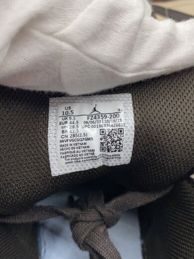 商品画像：AIR JORDAN 1 MID SE PARIS YMCA_エアジョーダン 1 ミッド パリ YMCA/28. 5