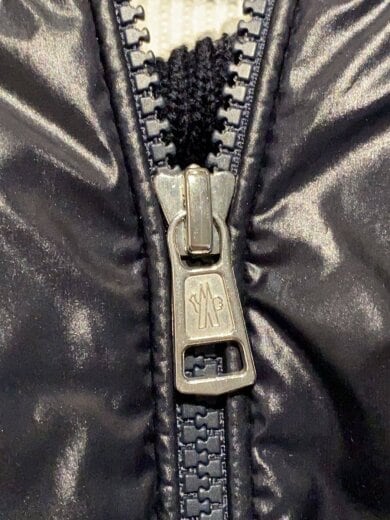 商品画像：23AW/CARDIGAN TRICOT/ダウンジャケット/M/ポリエステル/NVY/袖汚れ有 8