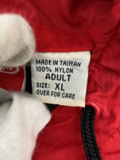 商品画像：マウンテンパーカ/XL/ナイロン/RED 4