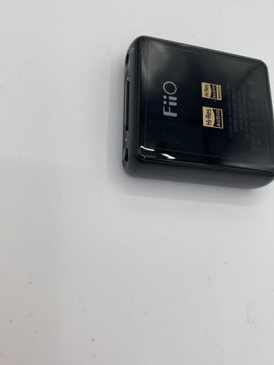 商品画像：ポータブルメモリープレーヤー M5 FIO-M5-B [Black] 3