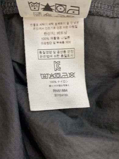 商品画像：フーディニ・スナップt・プルオーバー/24150/ブラック/S 4