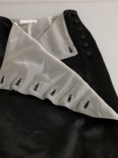 商品画像：KAYLE/ACETATE SATIN LAYERED WRAP SKIRT/2/BLK/K-1804/タグ付 3