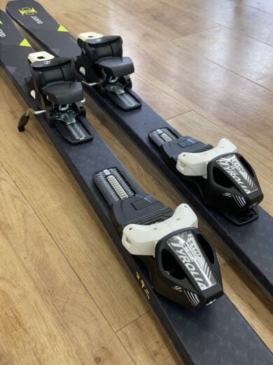 商品画像：スキー板/160㎝/ハート/ブラック/黒/BLK/ビンディング付// 4