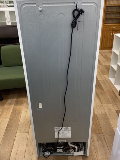 商品画像：冷蔵庫・冷凍庫 2ドア冷凍冷蔵庫 (236L・右開き) YRZ-F23H1 [ホワイト]// 4
