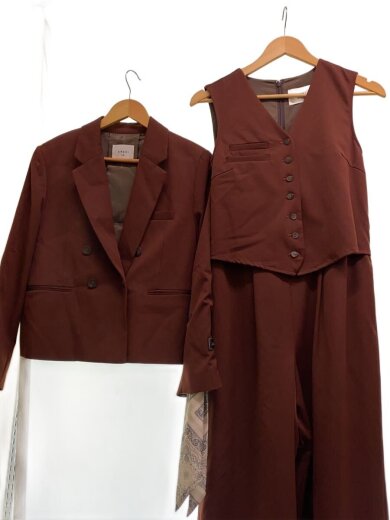 商品画像：DOUBLEBREASTEDJACKET&VESTALLINONE/S/ポリエステル/BRW 1