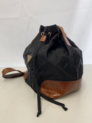 画像：PRADA巾着バッグ/ナイロン/BLK/クロコダイル型押し/三角プレート2