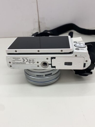 商品画像：デジタル一眼カメラ OLYMPUS PEN Lite E-PL6 EZ ダブルズームキット [ホワイト] 4