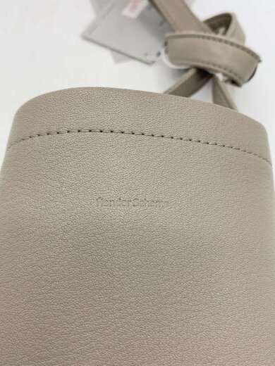 商品画像：cow shoulder small/ショルダーバッグ/--/GRY 5