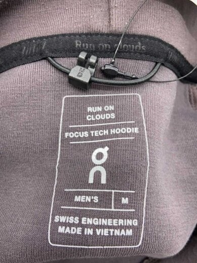 商品画像：Focus Tech Hoodie M Pebble/パーカー/M/ポリエステル/GRY/1MF30290569/シ// 3