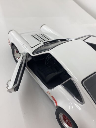 商品画像：UNIVERSAL HOBBIES/ミニカー/WHT 9