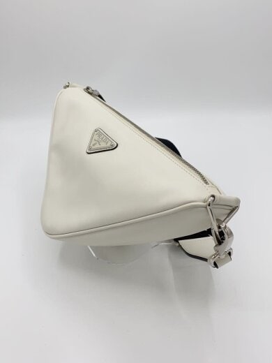 商品画像：トライアングルショルダーバッグ/レザー/WHT/2VH155 2