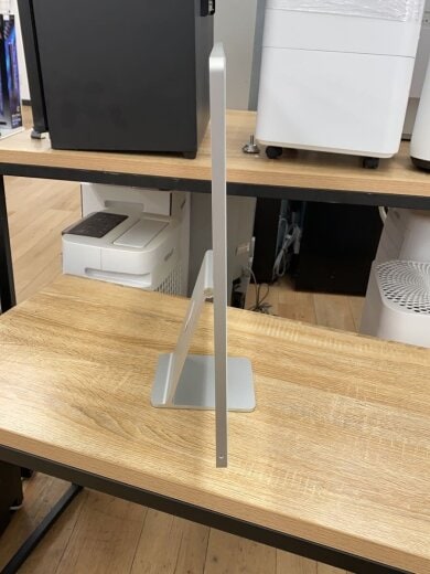 商品画像：デスクトップPC iMac21.2(Retina4.5K 24インチ) MGTF3J/A [シルバー]/8GB/H// 3
