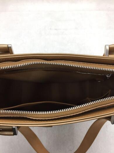 画像：LOUIS VUITTONウィルウッド_モノグラムマット/PVC5