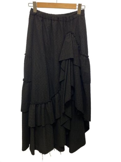 商品画像：UND OVER SLIT RUFFLE SKIRT/M/ポリエステル/BLK/0224209630660 1